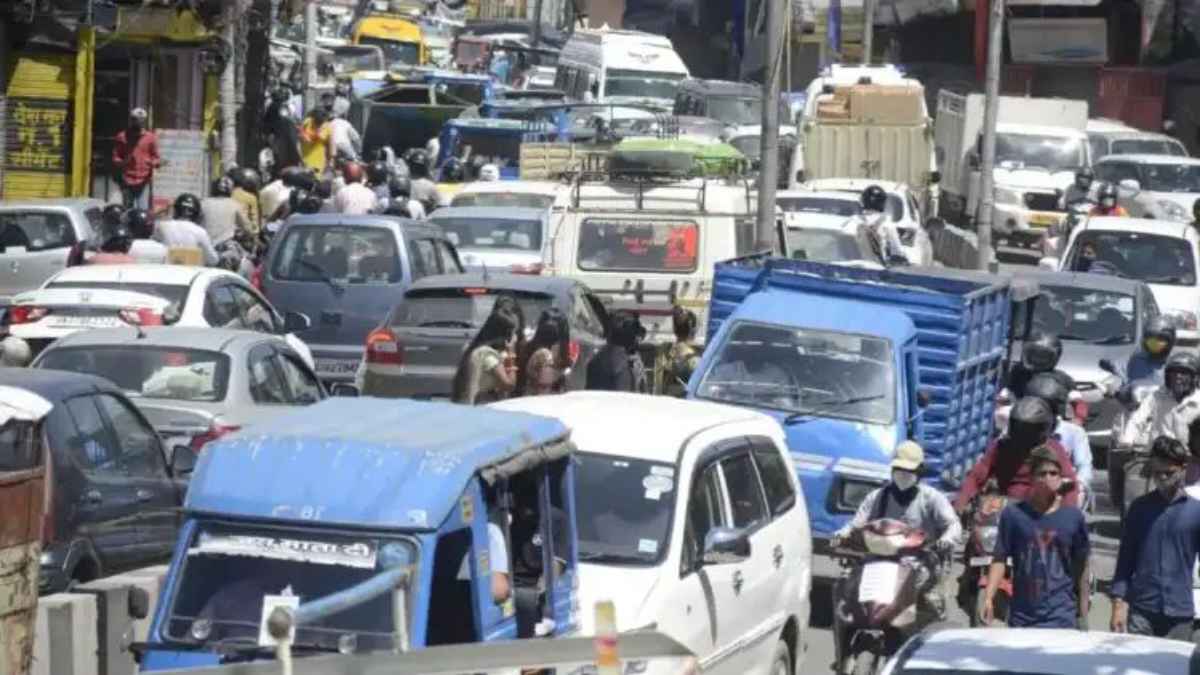 दिल्ली: नितिन गडकरी ने ECC वसूली पर उठाए सवाल, टोल नाकों पर जाम और फंड के उपयोग को बताया चिंताजनक jaam
