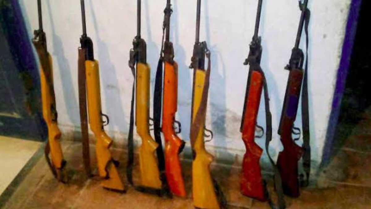 मंडी में चुनाव से पहले प्रशासन का बड़ा एक्शन: हथियार जमा न करने वालों पर गिरेगी बिजली, उल्लंघन पर होगी सीधी जेल orders to surrender weapons