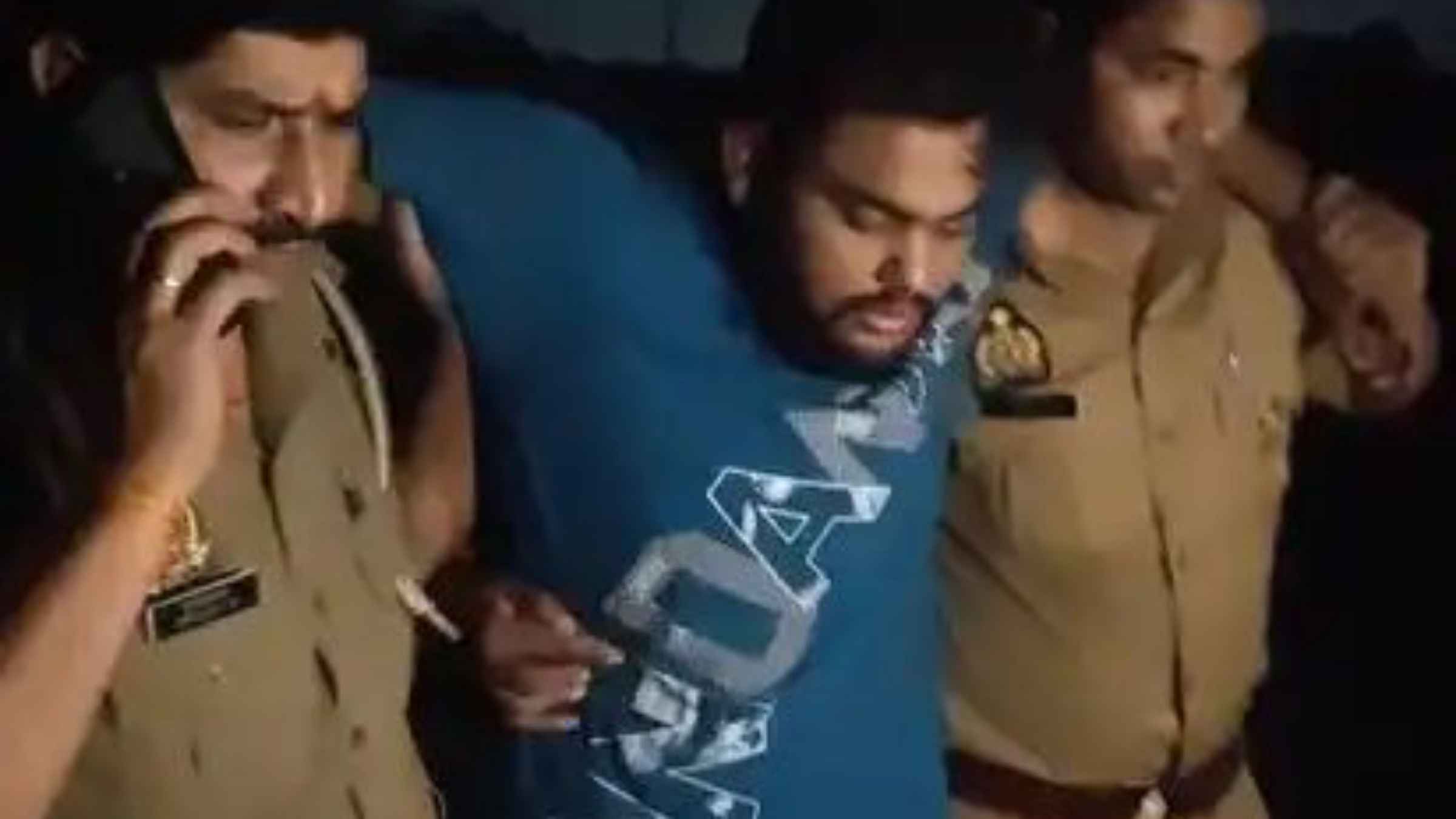 सुल्तानपुर में सनसनीखेज मुठभेड़: पुलिस की गोली से घायल हुआ माइक्रोफाइनेंस कंपनी का लुटेरा uttar pradesh news