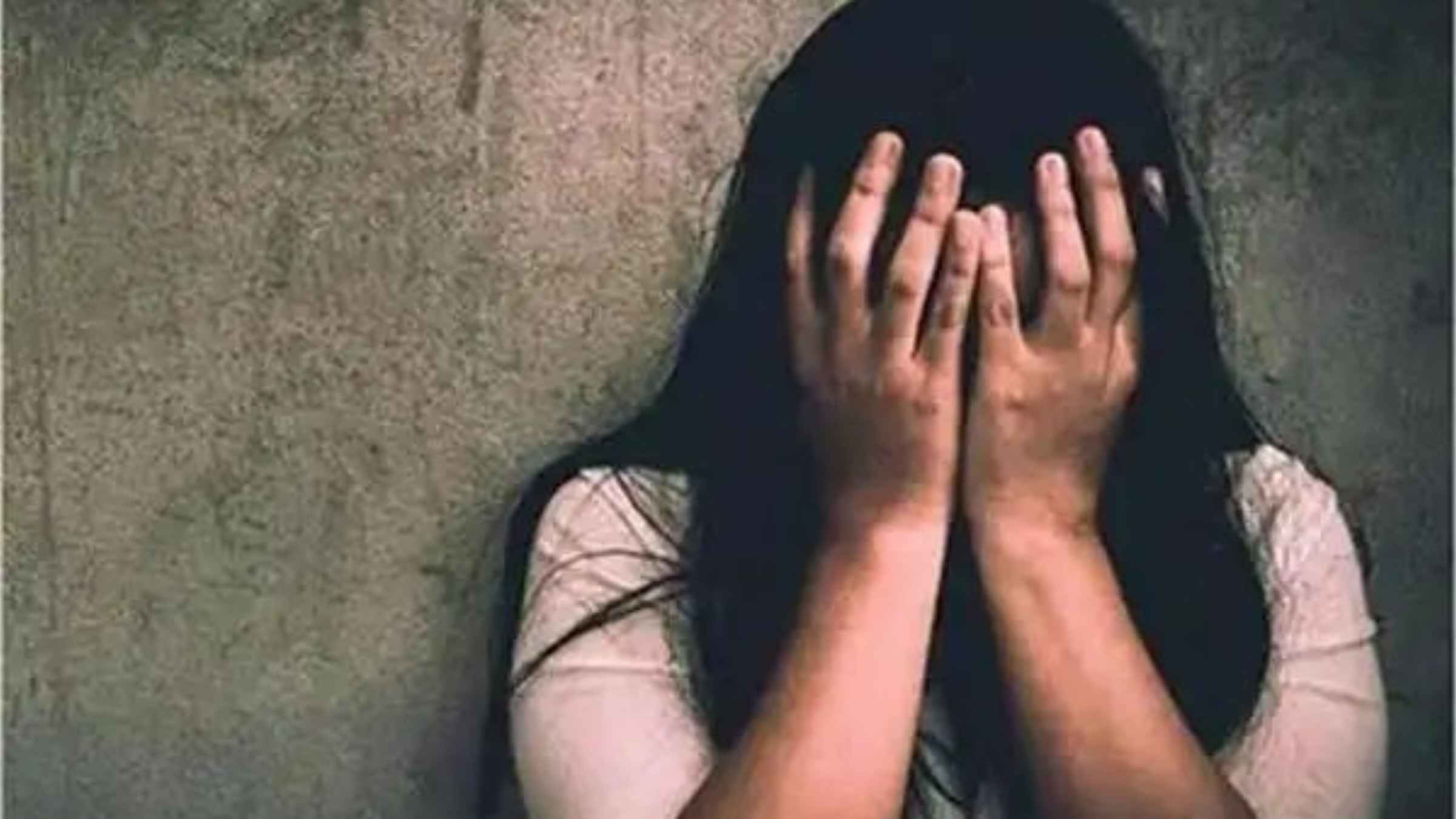 आरजी कर मेडिकल कॉलेज में तैनात सीआईएसएफ जवान गिरफ्तार, शादी का झांसा देकर महिला से किया बार-बार दुष्कर्म Crime News Kolkata News