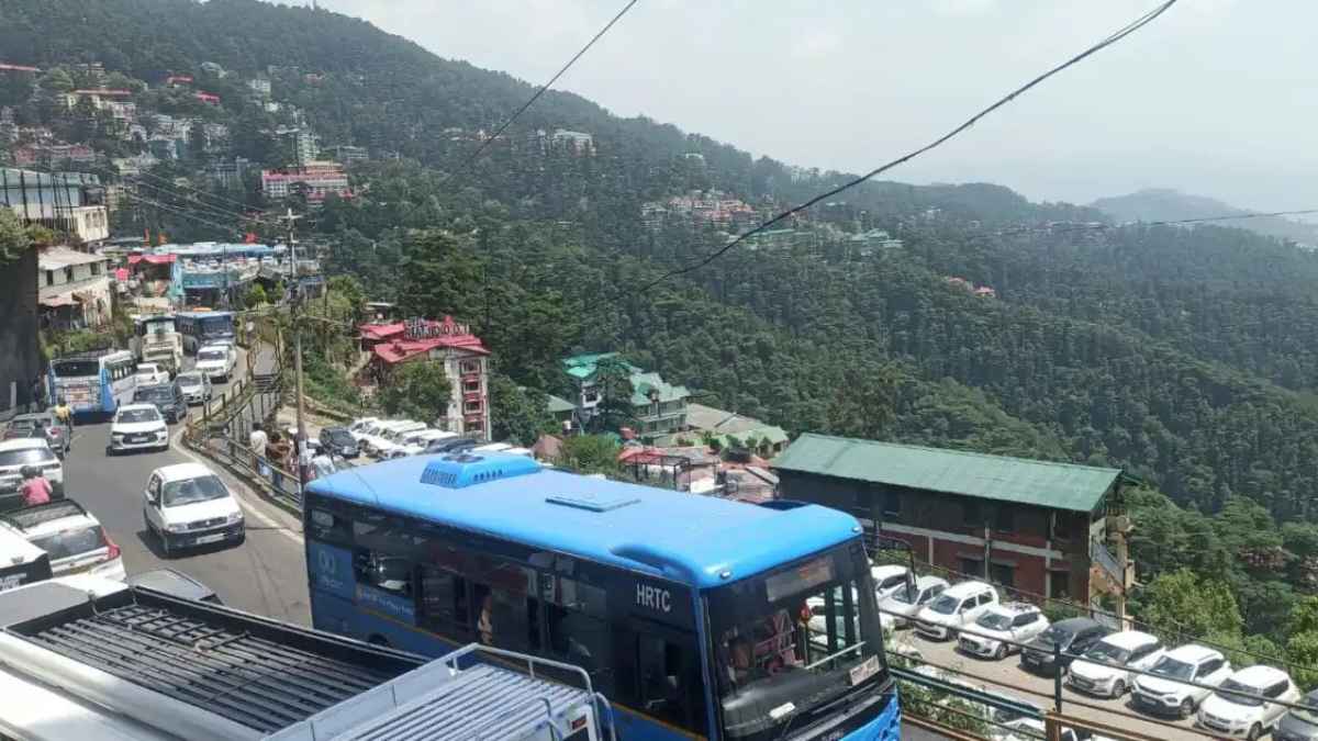 हिमाचल में थमने वाली हैं सरकारी बसें, एचआरटीसी कर्मियों ने दिया अल्टीमेटम, लाखों यात्रियों की बढ़ेंगी मुश्किलें HRTC Strike