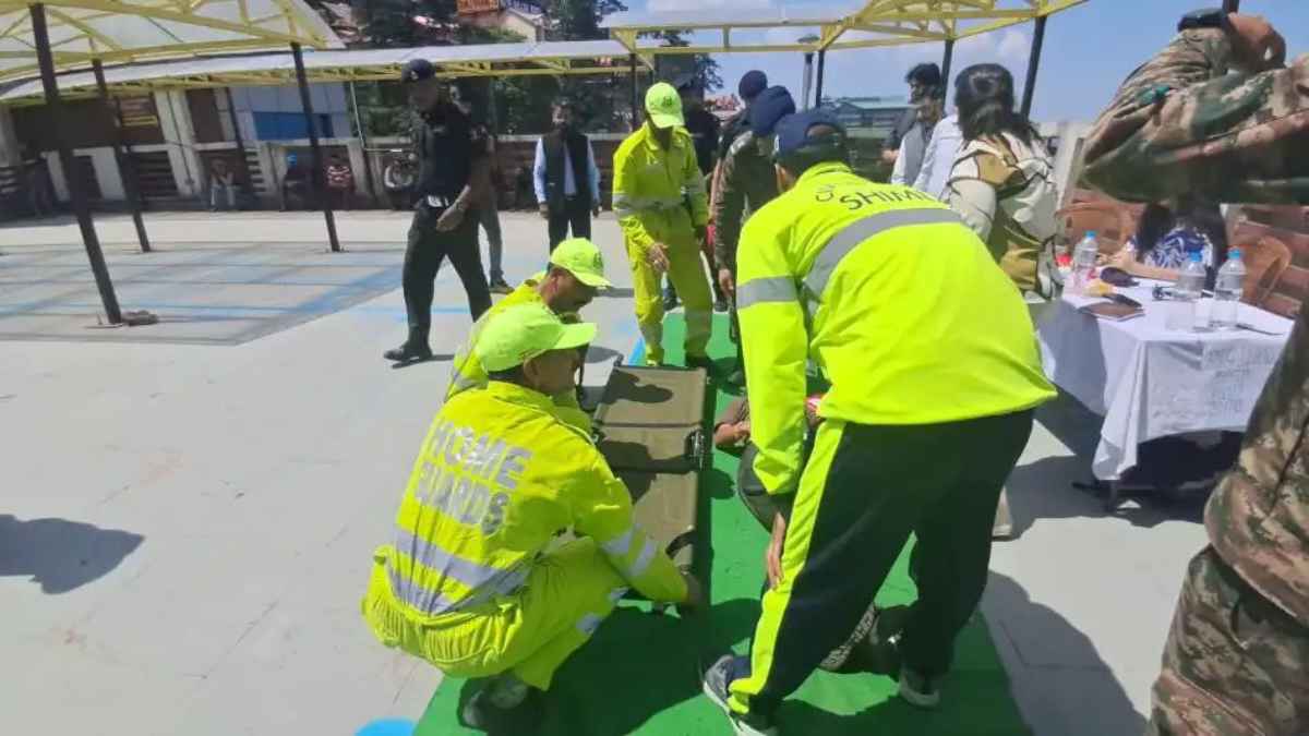 हिमाचल प्रदेश में महा मॉक ड्रिल के दौरान खुली पोल, ट्रैफिक जाम में फंसी एंबुलेंस और देरी से पहुंची राहत सामग्री Himachal Pradesh State Disaster Management Authority