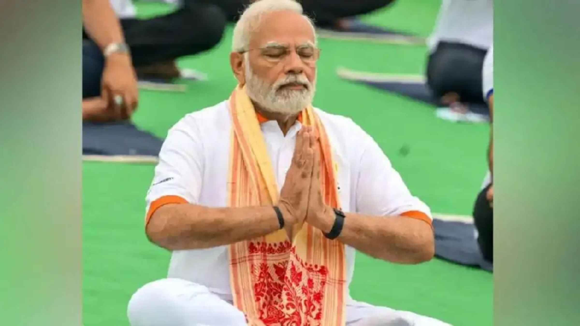 कोलकाता में इतिहास रचेंगे पीएम मोदी, 500 नावों पर योग और युद्धपोतों की सौगात के साथ बनेगा वर्ल्ड रिकॉर्ड! International Yoga Day PM Modi Kolkata Visit