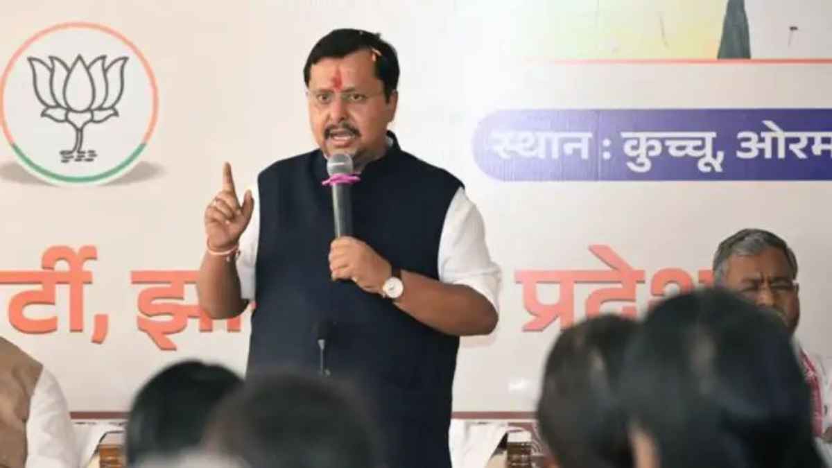 झारखंड में ‘मिशन-2029’ का शंखनाद: भाजपा अध्यक्ष नितिन नवीन ने दिया पूर्ण बहुमत का टास्क, तैयार होगा 100 सक्रिय कार्यकर्ताओं का चक्रव्यूह JharkhandPolitics