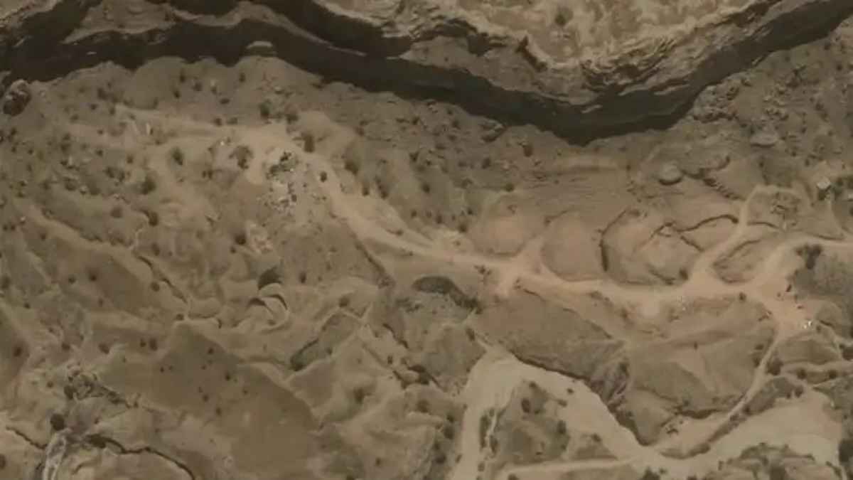 जमीन खोदकर ईरान ने निकाले अपने ‘साइलेंट किलर’ हथियार, मिडिल-ईस्ट में मिसाइल हमले के लिए बटन पर हाथ! MissileSite