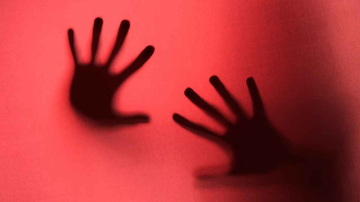 धर्मशाला में नाबालिग से घिनौनी हरकत करने वाले कलयुगी रिश्तेदार को कोर्ट ने दी कड़ी सजा, कांप उठेगा दिल Molestation