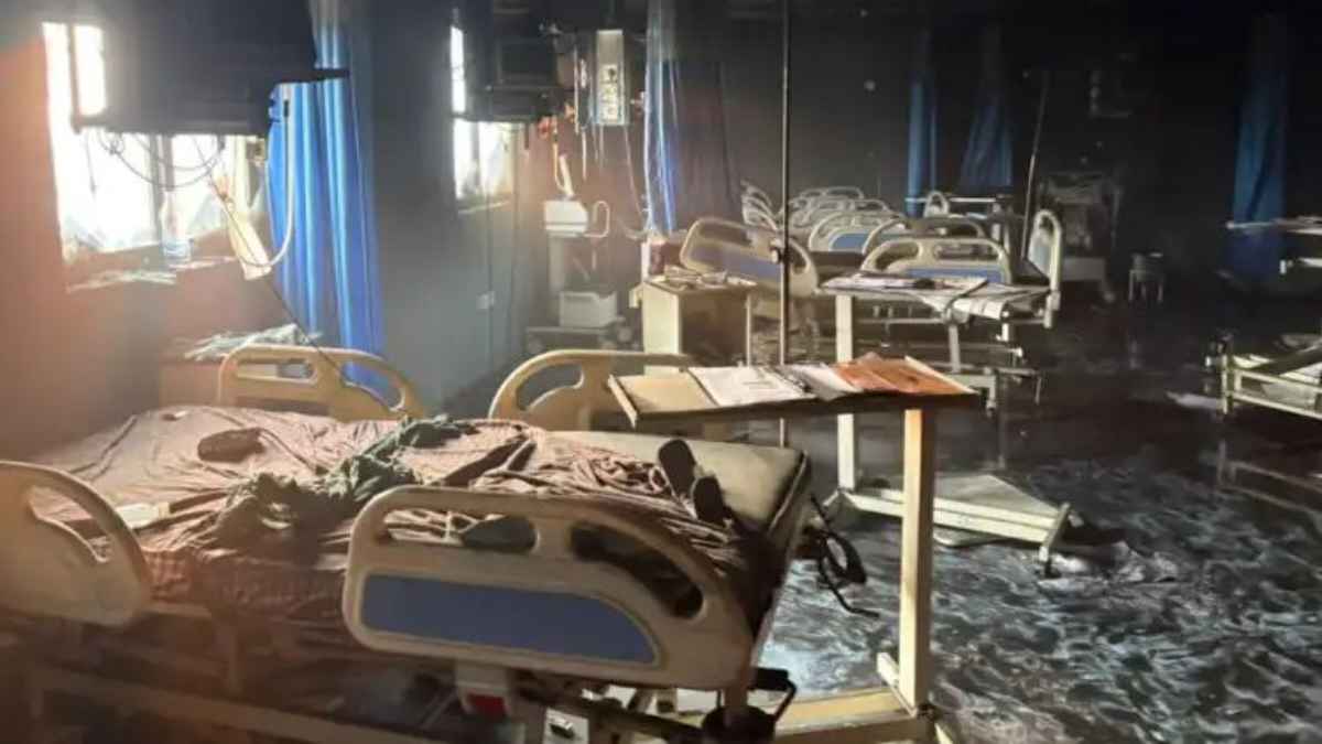 अस्पताल या ‘मौत का कुआं’? आईसीयू वार्ड में भीषण आग से कोहराम, सीढ़ी का गेट बंद होने से तड़पे मरीज PrasadHospitalFire
