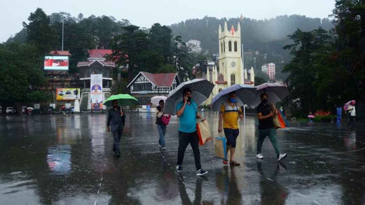 Shimachal Weather Alert: शिमला में दोपहर को अचानक पलटा मौसम, मूसलाधार बारिश और तूफान से ठिठुरा शहर, पांच जिलों में ऑरेंज अलर्ट Rain in Shimla