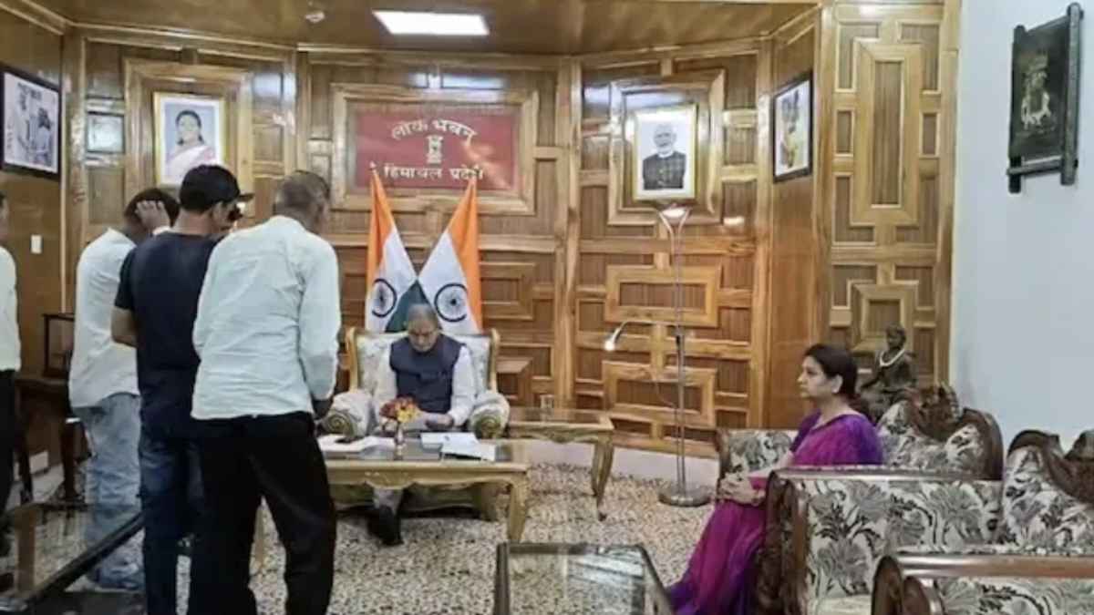 हिमाचल के अस्पताल में मामूली ऑपरेशन के दौरान महिला की मौत, इंसाफ के लिए बिलखते परिवार ने खटखटाया राजभवन का दरवाजा Seema Sharma Case