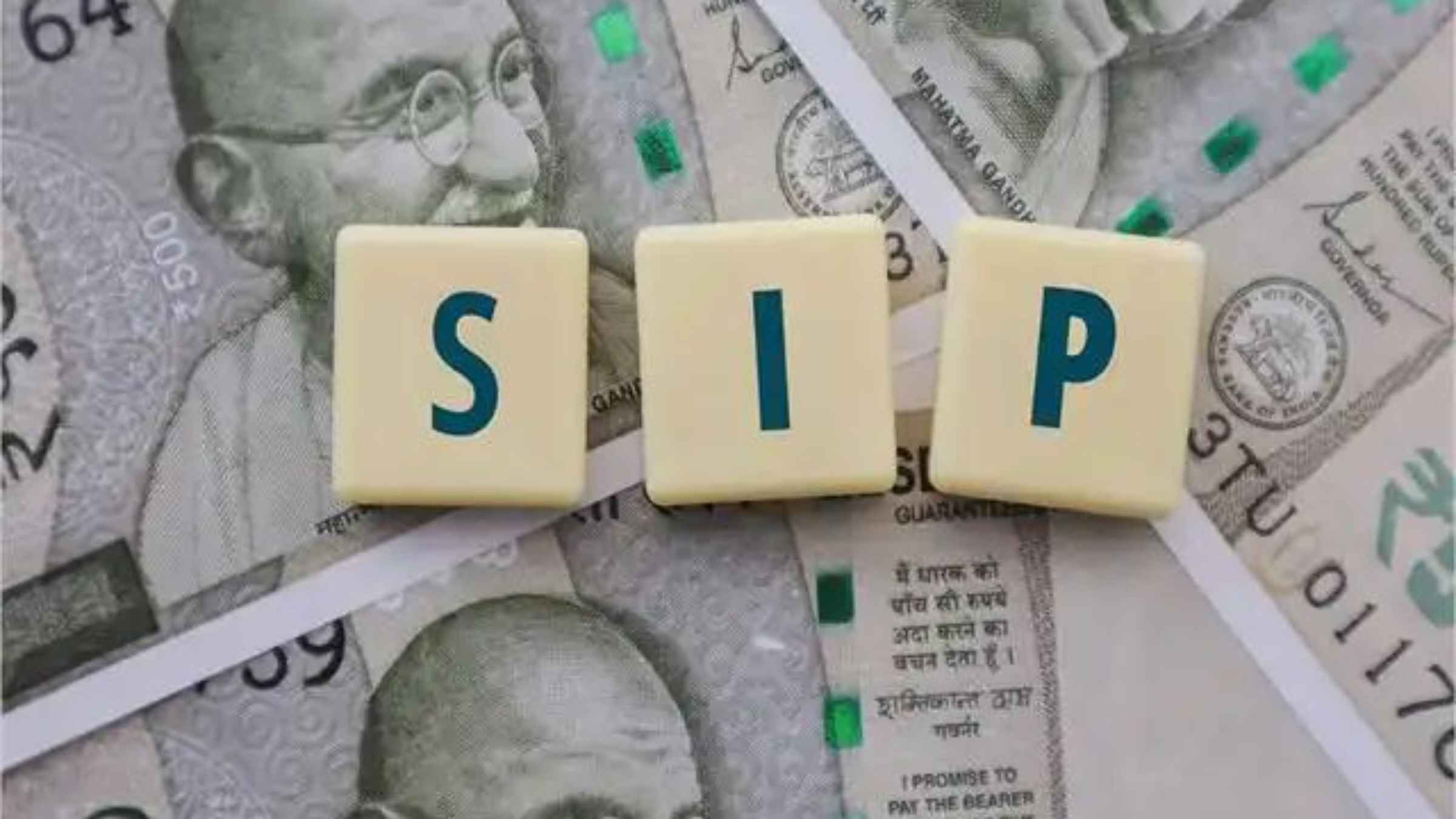 म्यूचुअल फंड निवेशकों को लगा बड़ा झटका, लगातार बंद हो रही हैं एसआईपी, चौंकाने वाले आंकड़ों से शेयर बाजार में मचा हड़कंप Share Market Retail Investors