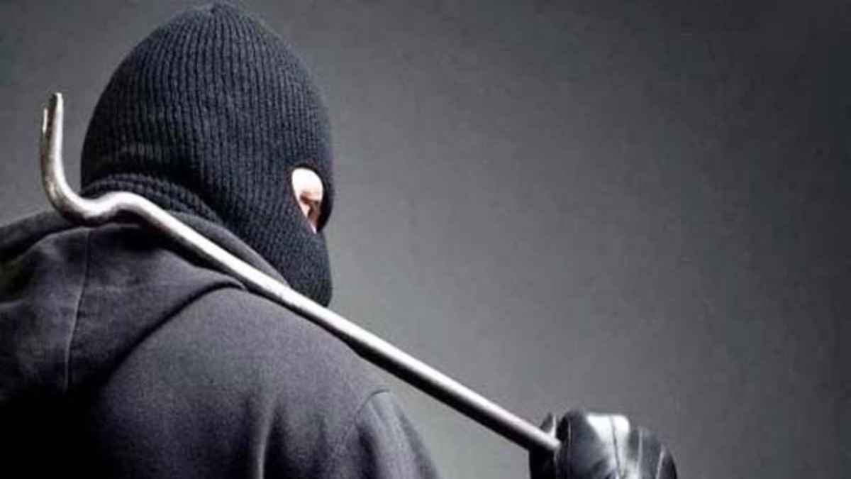 Una Theft Case: ऊना में अज्ञात चोरों का भयंकर आतंक, दो घरों से उड़ाए 32 लाख के गहने और नकदी Theft