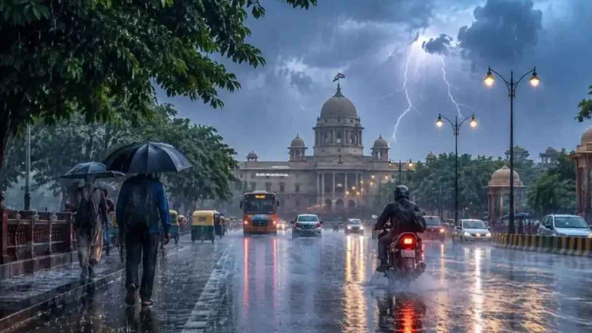 UP Weather Updates: उत्तर प्रदेश में मानसून हुआ बेहद एक्टिव, मौसम विभाग ने अगले दो दिनों के लिए जारी किया भारी बारिश का अलर्ट UP Monsoon Update