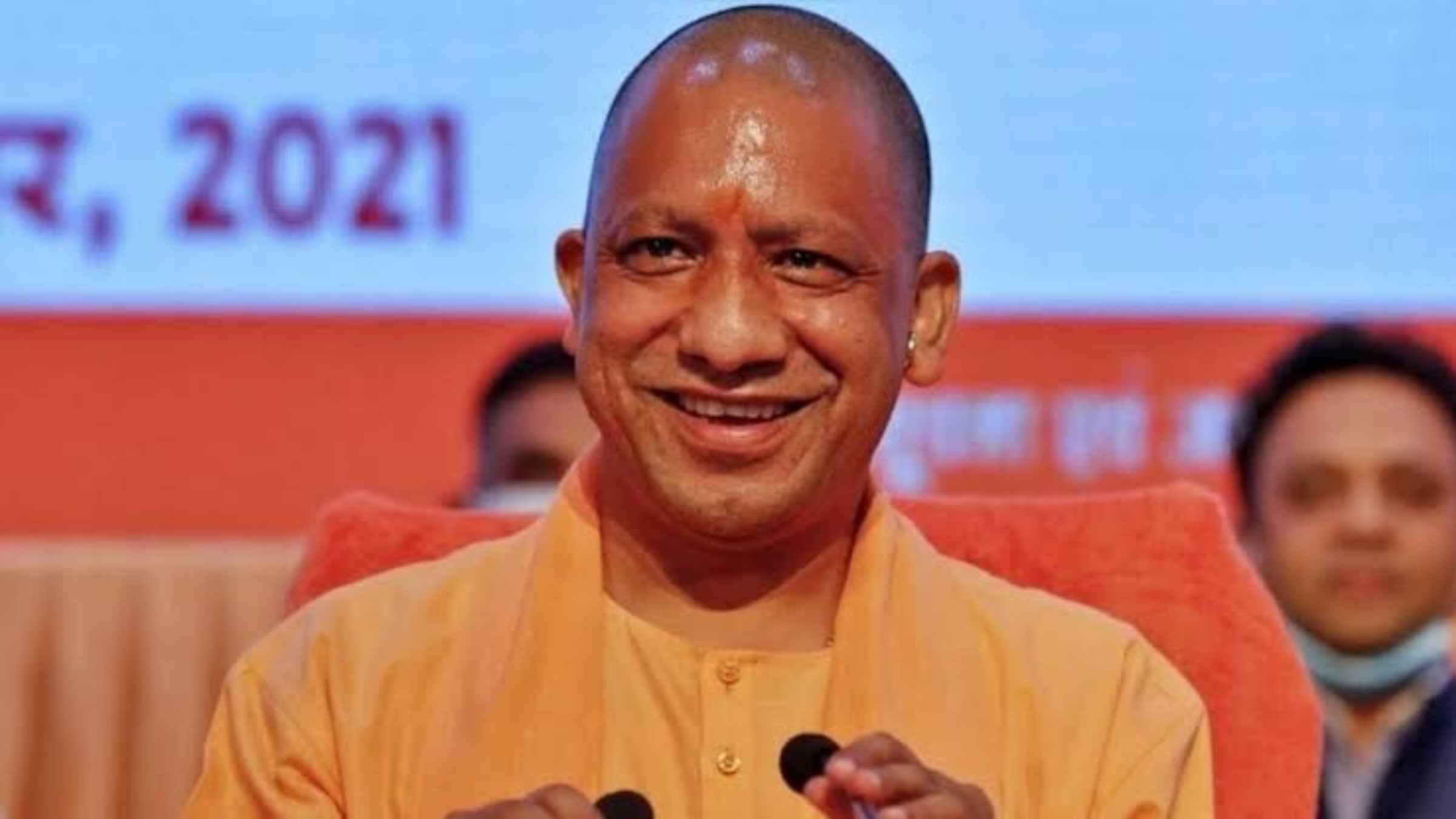 UP Police Hi-Tech Plan: सीएम योगी का बड़ा आदेश, अब जीपीएस और ड्रोन से लैस होगी पुलिस, बदलेगा पीएसी का गणवेश UP Police modernization