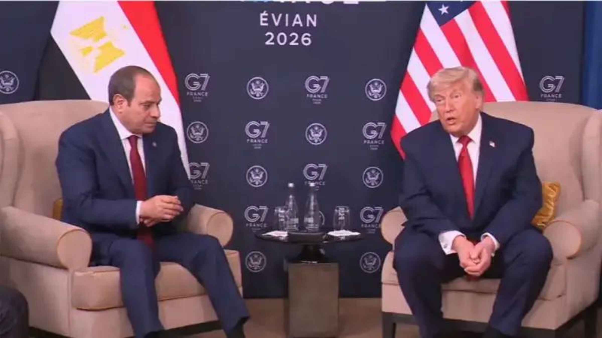 US Iran Deal: समझौते से पहले डोनाल्ड ट्रंप की खुली धमकी, ईरान ने जरा भी आनाकानी की तो बरसाएंगे बम US Iran Conflict Donald Trump Warning