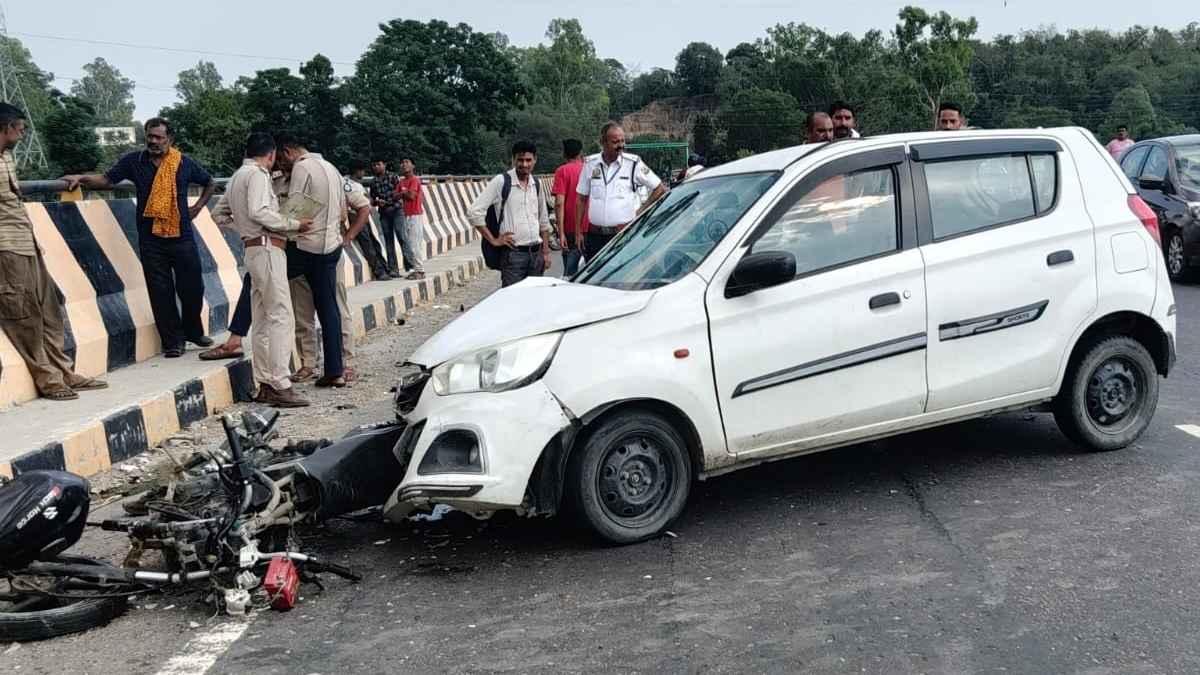 हिमाचल के ऊना में भीषण सड़क हादसा, ऑल्टो और बाइक की सीधी टक्कर में युवक ने गंवाई जान Una Road Accident