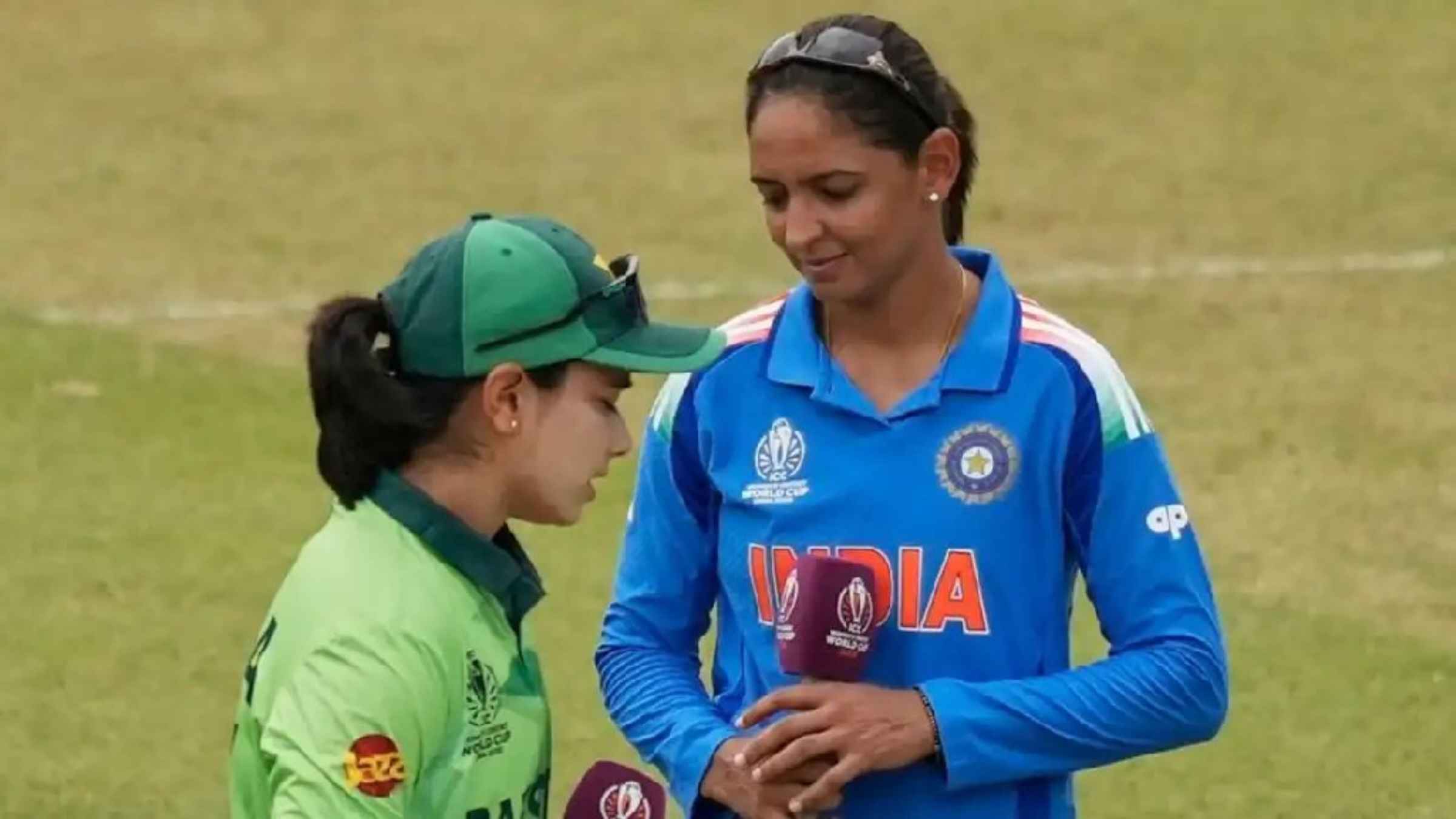 महिला टी20 वर्ल्ड कप में भारत-पाकिस्तान का महामुकाबला आज, क्या पाक खिलाड़ियों से हाथ मिलाएगी टीम इंडिया? Women T20 World Cup India vs Pakistan Match