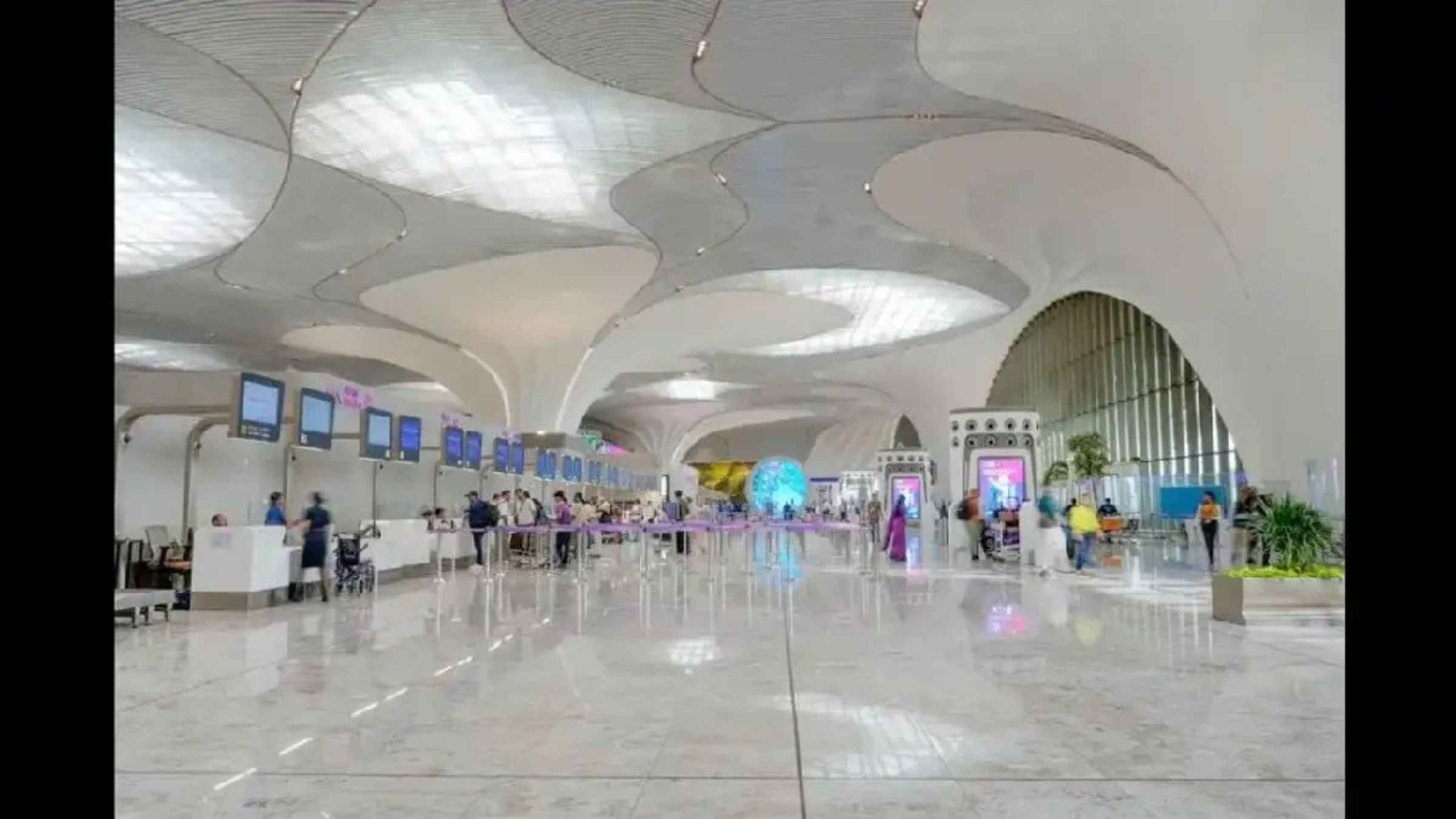 Aviation News: दुनिया के सबसे खूबसूरत हवाई अड्डों की रेस में भारत की बड़ी छलांग, अदाणी ग्रुप के दो एयरपोर्ट्स को मिला ग्लोबल अवॉर्ड airport design beautiful airports