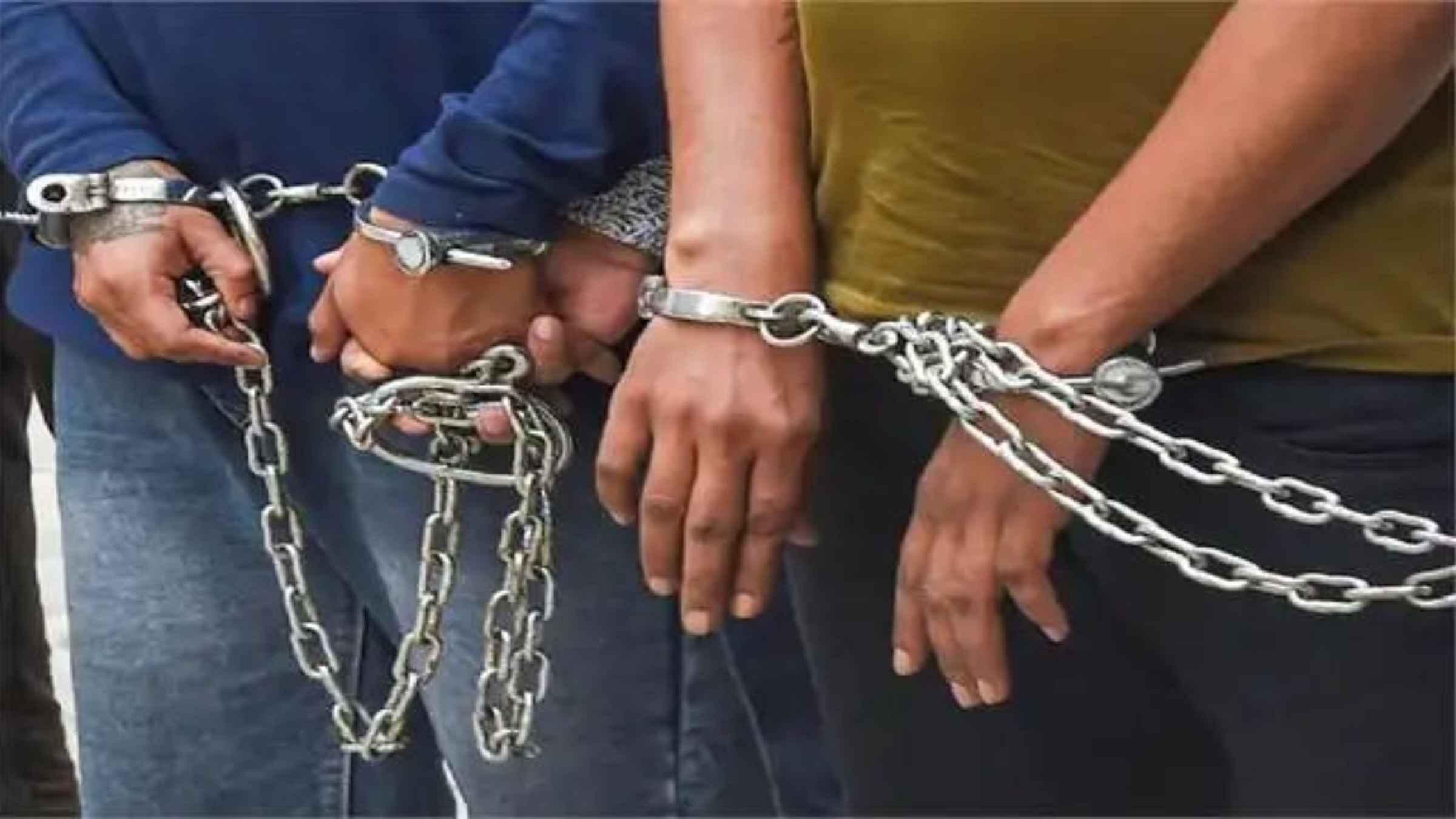 ग्रेटर नोएडा में रास्ता न देने पर कार सवारों का खूनी तांडव, रोकने गई पुलिस पर भी चलाईं ताबड़तोड़ गोलियां, 3 गिरफ्तार greater noida crime badalpur police encounter