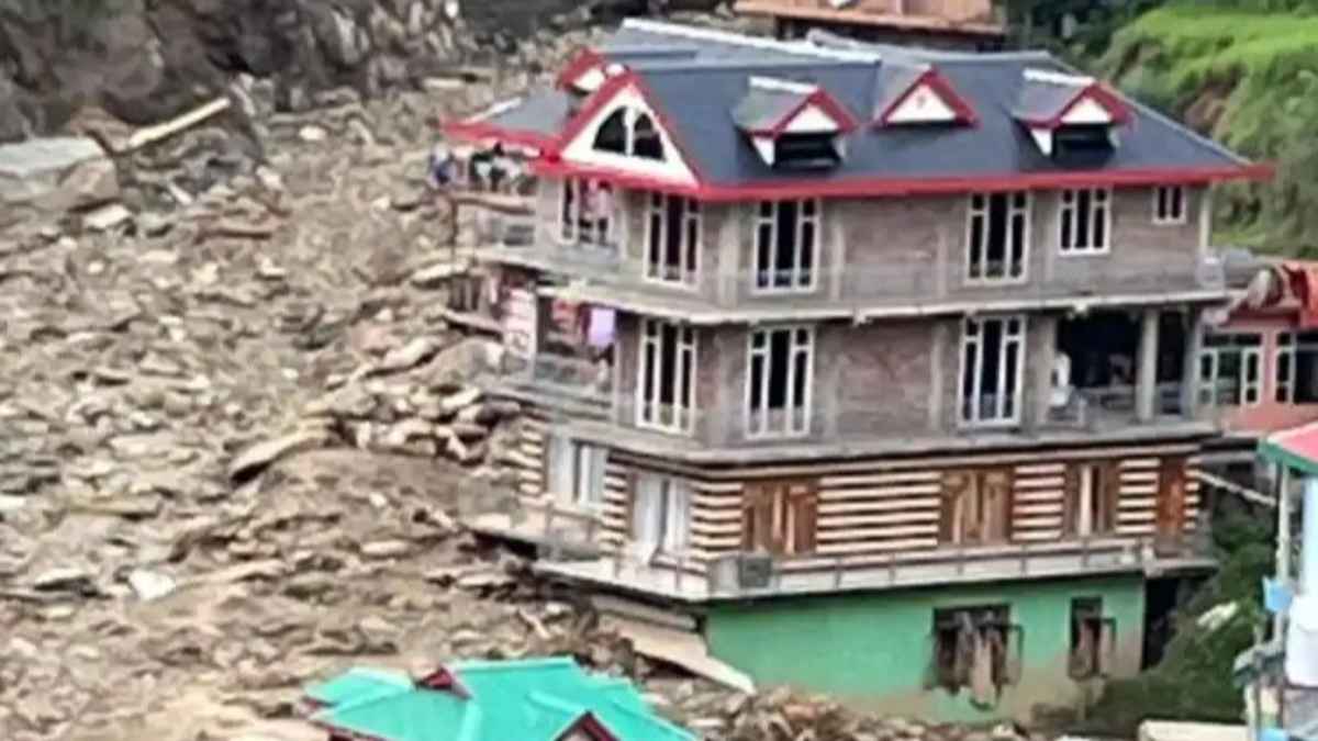 हिमाचल में बड़ा बदलाव! अब आपदा आते ही देवदूत बनकर बचाएंगे ‘आपदा रक्षक’, सरकारी टीम का नहीं रहेगा इंतजार himachal-disaster-management