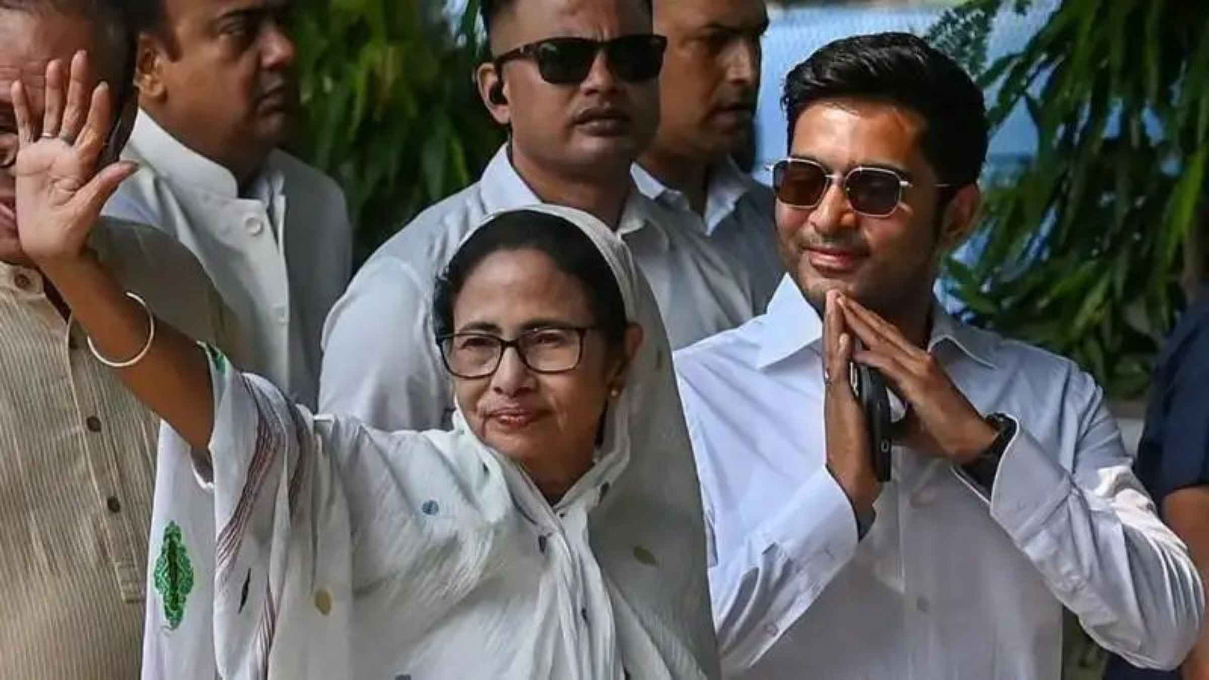 ममता बनर्जी के सबसे मुश्किल दिनों में आया कीर्ति आजाद का बड़ा बयान, खोल दिए राजनीति के कई गहरे राज mamata banerjee tmc crisis