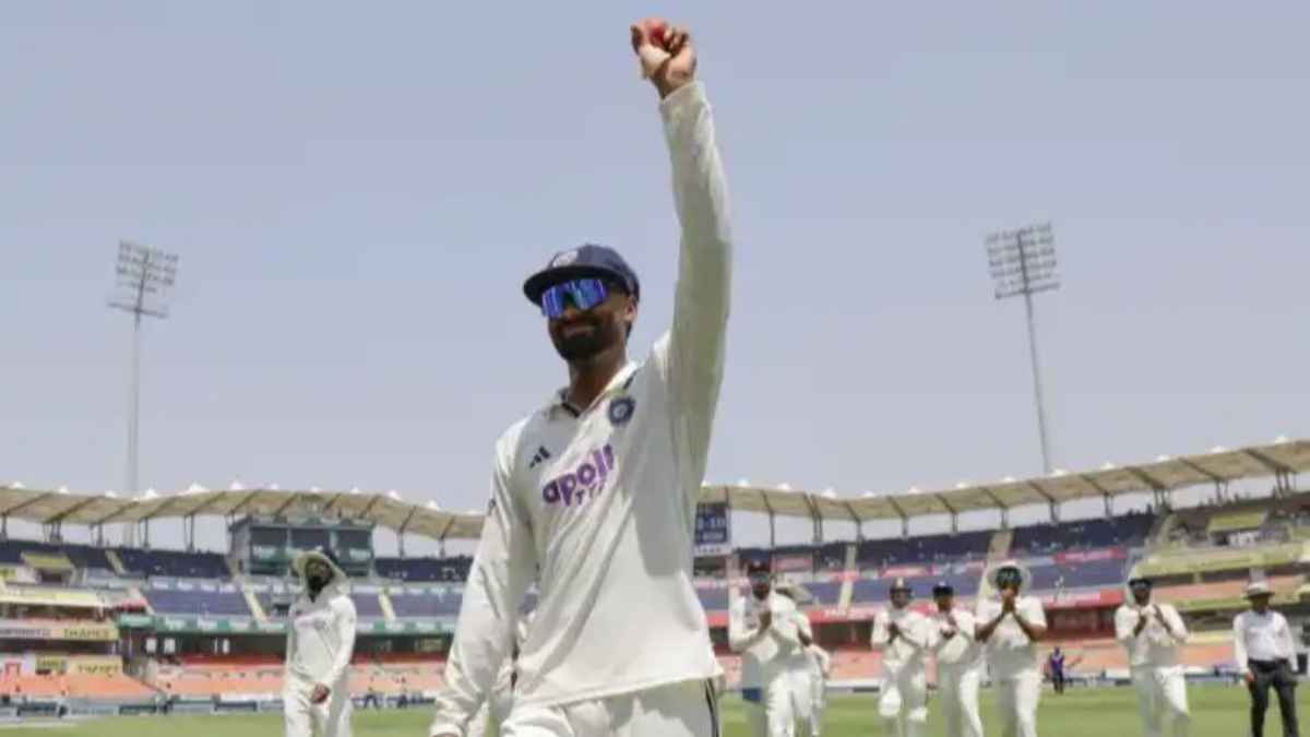 डेब्यू मैच में मचाया तहलका, अब टीम इंडिया के इस घातक स्पिनर की इंग्लिश काउंटी में हुई एंट्री manav-suthar
