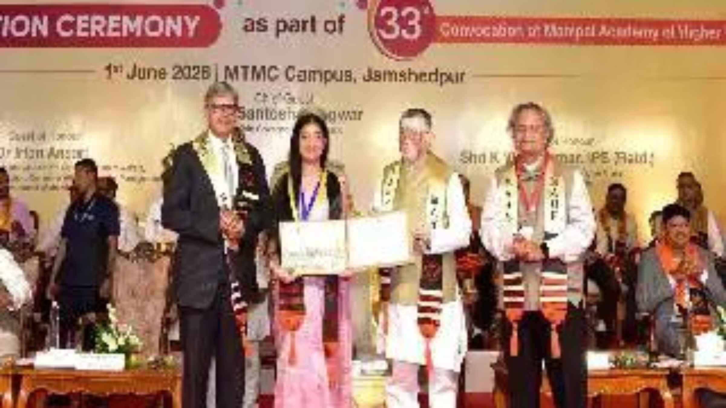मणिपाल टाटा मेडिकल कॉलेज में पहला दीक्षांत समारोह संपन्न, राज्यपाल संतोष गंगवार ने 133 युवा डॉक्टरों को सौंपी डिग्रियां manipal university medical admission