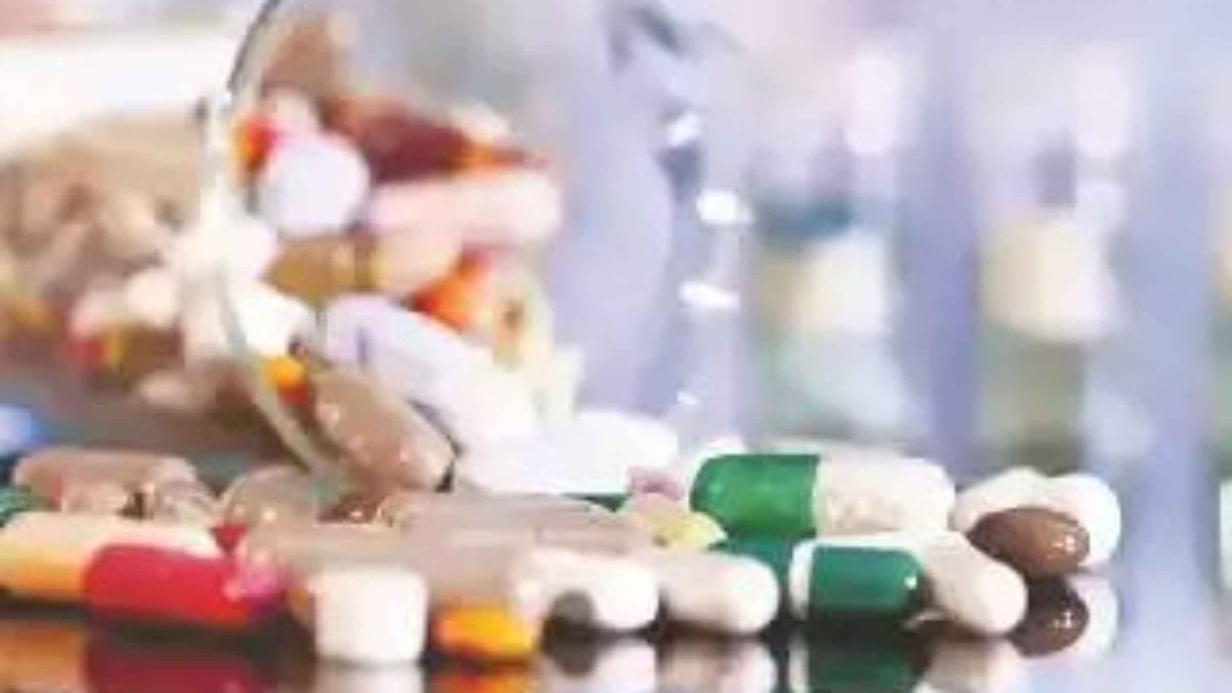Medicine Price Hike: वैश्विक युद्ध तो थम गया लेकिन दवाओं की कीमतों में लगी आग बुझाना भूली कंपनियां, आम जनता बेहाल medicine price hike healthcare cost