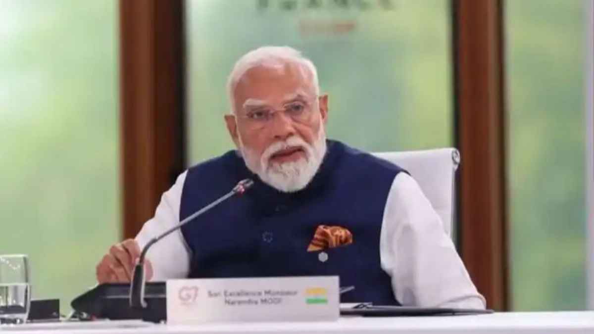 G-7 समिट में ट्रंप के बगल में बैठकर गरजे पीएम मोदी, अमेरिकी हमले में भारतीय नाविकों की मौत पर जताई कड़ी आपत्ति! pm-modi-g7-summit-france