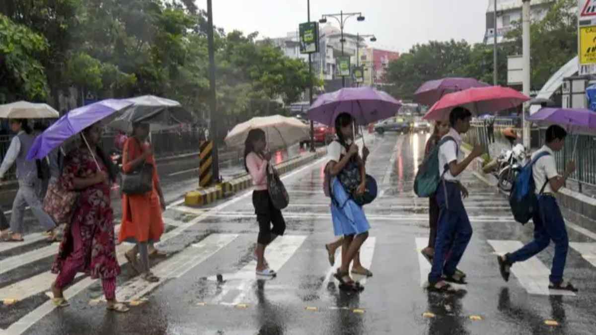 Weather Updates: आंधी-तूफान के साथ आकाशीय बिजली का तांडव, यूपी-बिहार में 16 लोगों की दर्दनाक मौत rain-alert