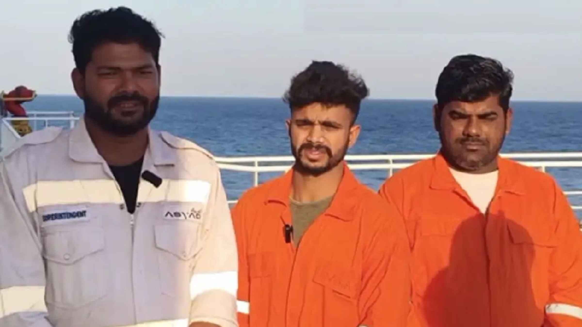होर्मुज जलडमरूमध्य में अमेरिकी सेना के मिसाइल हमलों के बीच फंसे सैकड़ों भारतीय नाविक, वीडियो जारी कर मांगी मदद strait of hormuz international news hindi_