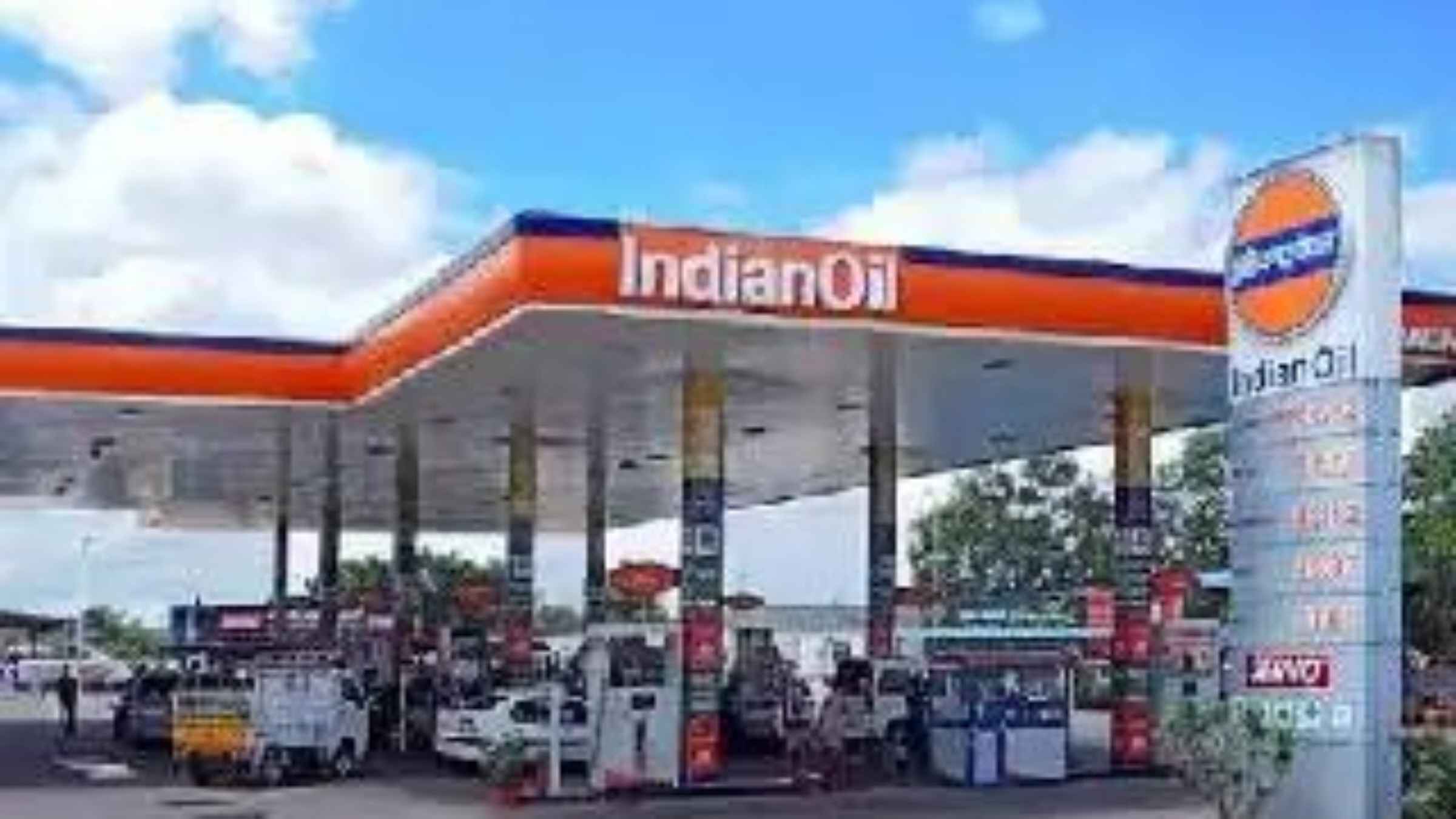 Prayagraj: बार-बार तोड़ा ट्रैफिक नियम तो सीधे रद्द होगा ड्राइविंग लाइसेंस, डीएम का नया फरमान सुनकर कांप उठेंगे आप traffic rules up news