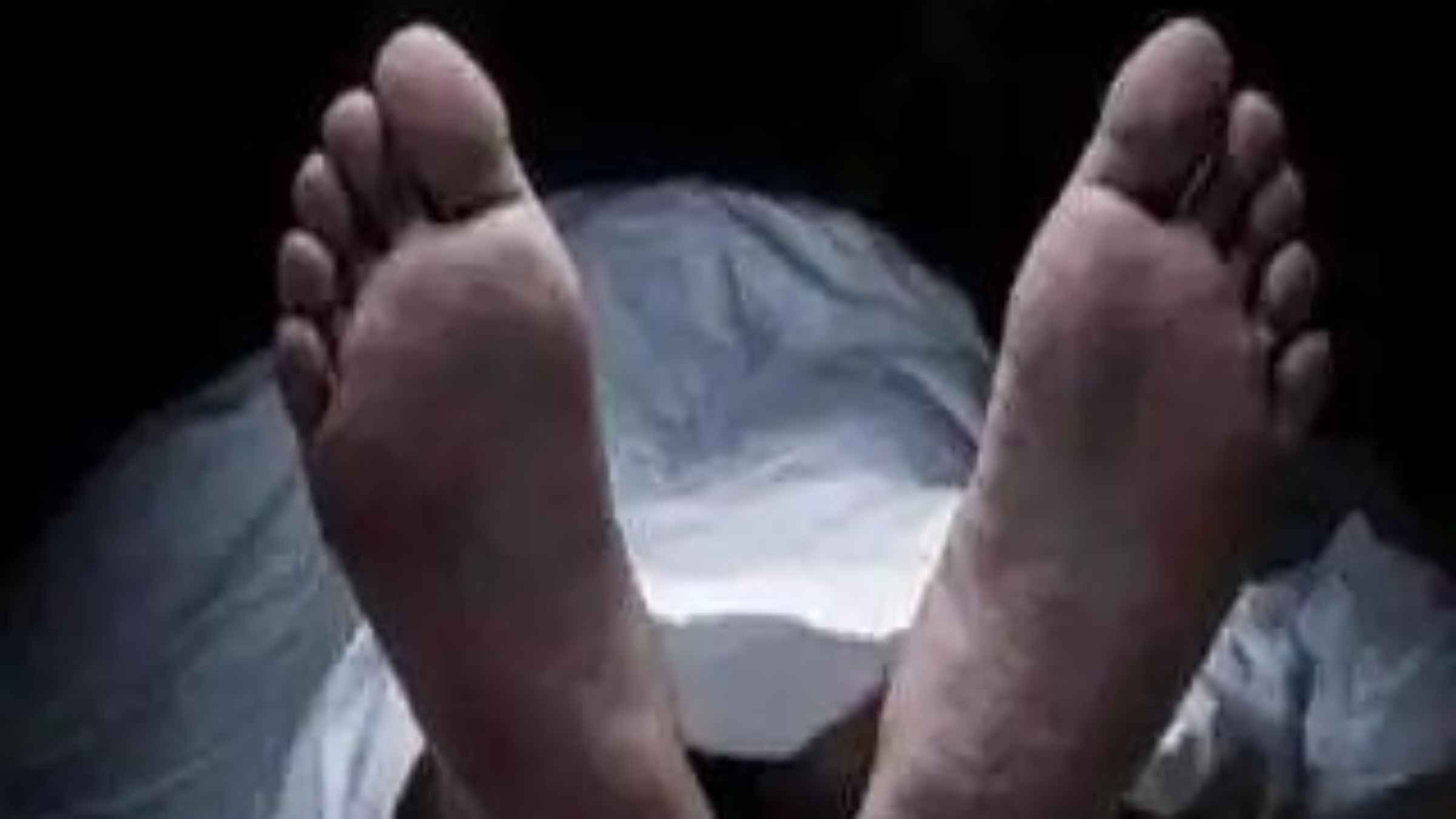 यूपी में तीन भीषण हादसों से मची भारी चीख-पुकार, नाली में मिला बुजुर्ग का शव और दो की दर्दनाक मौत up crime news road accident